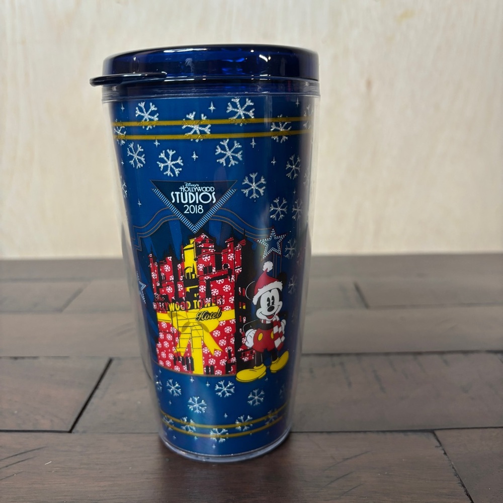 Disney Tumbler with lid Flurry of Fun 2018 Disney Hollywood Studios - NWT